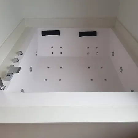 Parpados, Casa Con Jacuzzi Dos Melida (Valladolid)